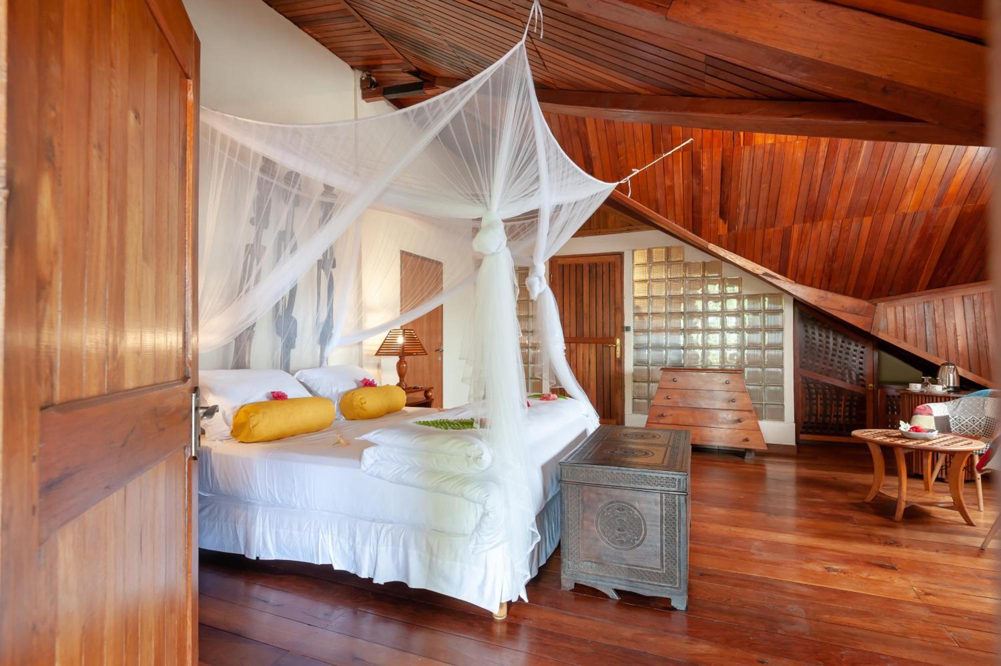 Nosy Be Hotel & Spa Ambondrona  Экстерьер фото