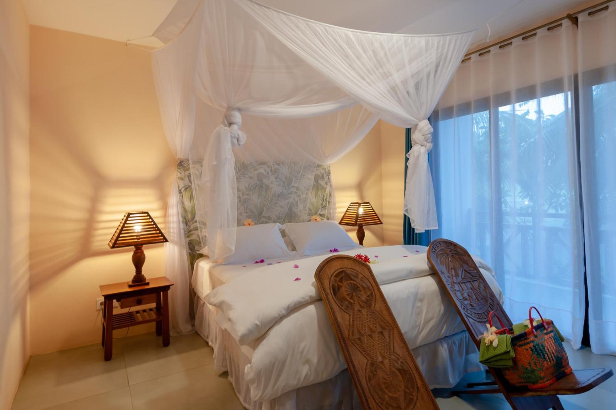 Nosy Be Hotel & Spa Ambondrona  Экстерьер фото
