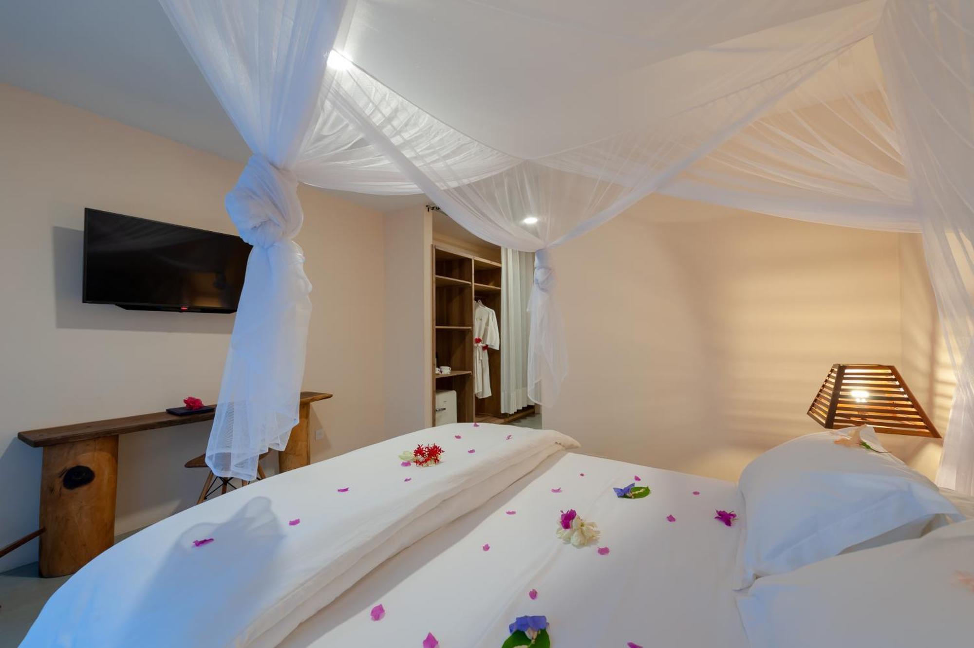 Nosy Be Hotel & Spa Ambondrona  Экстерьер фото
