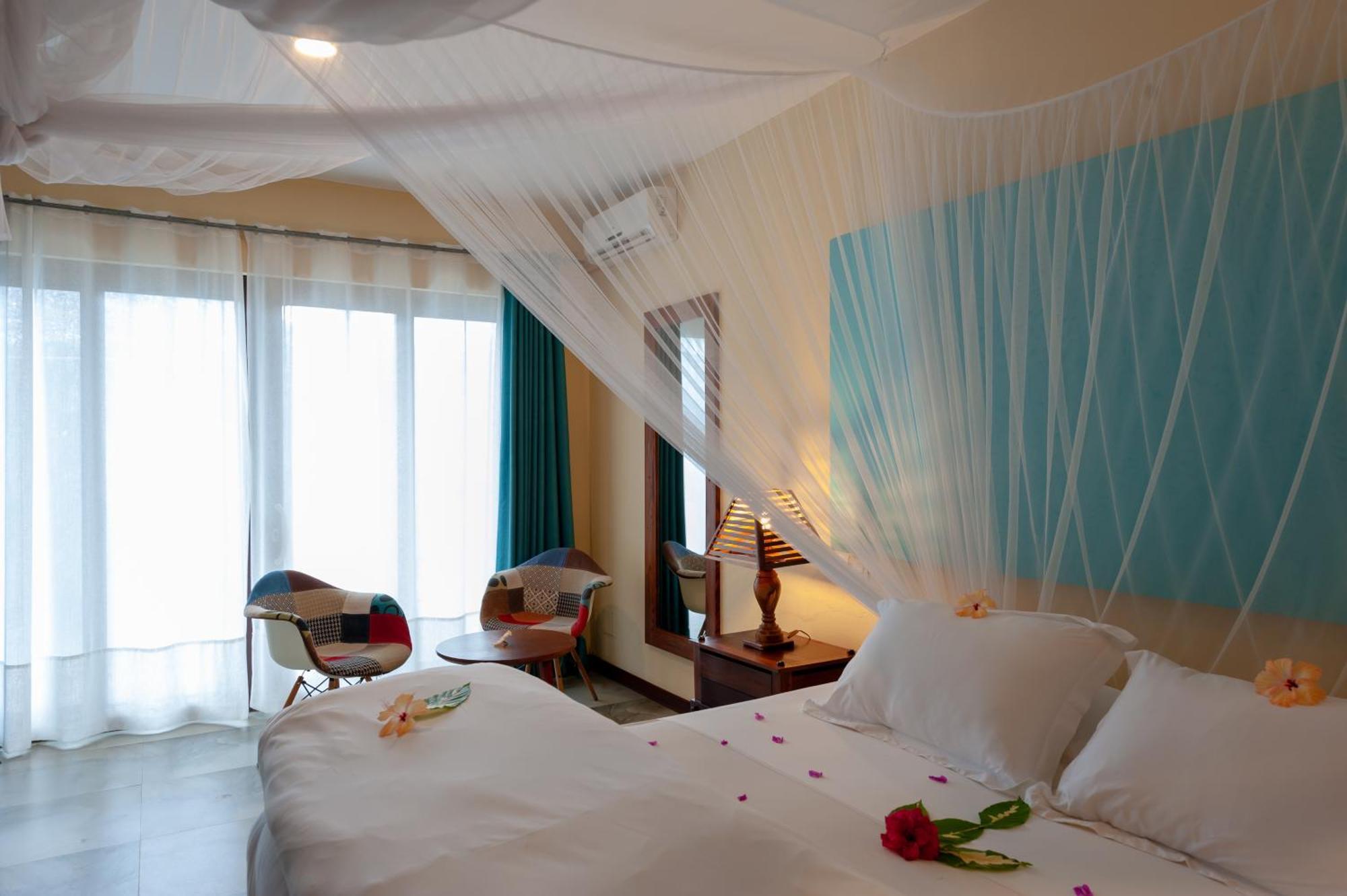 Nosy Be Hotel & Spa Ambondrona  Экстерьер фото