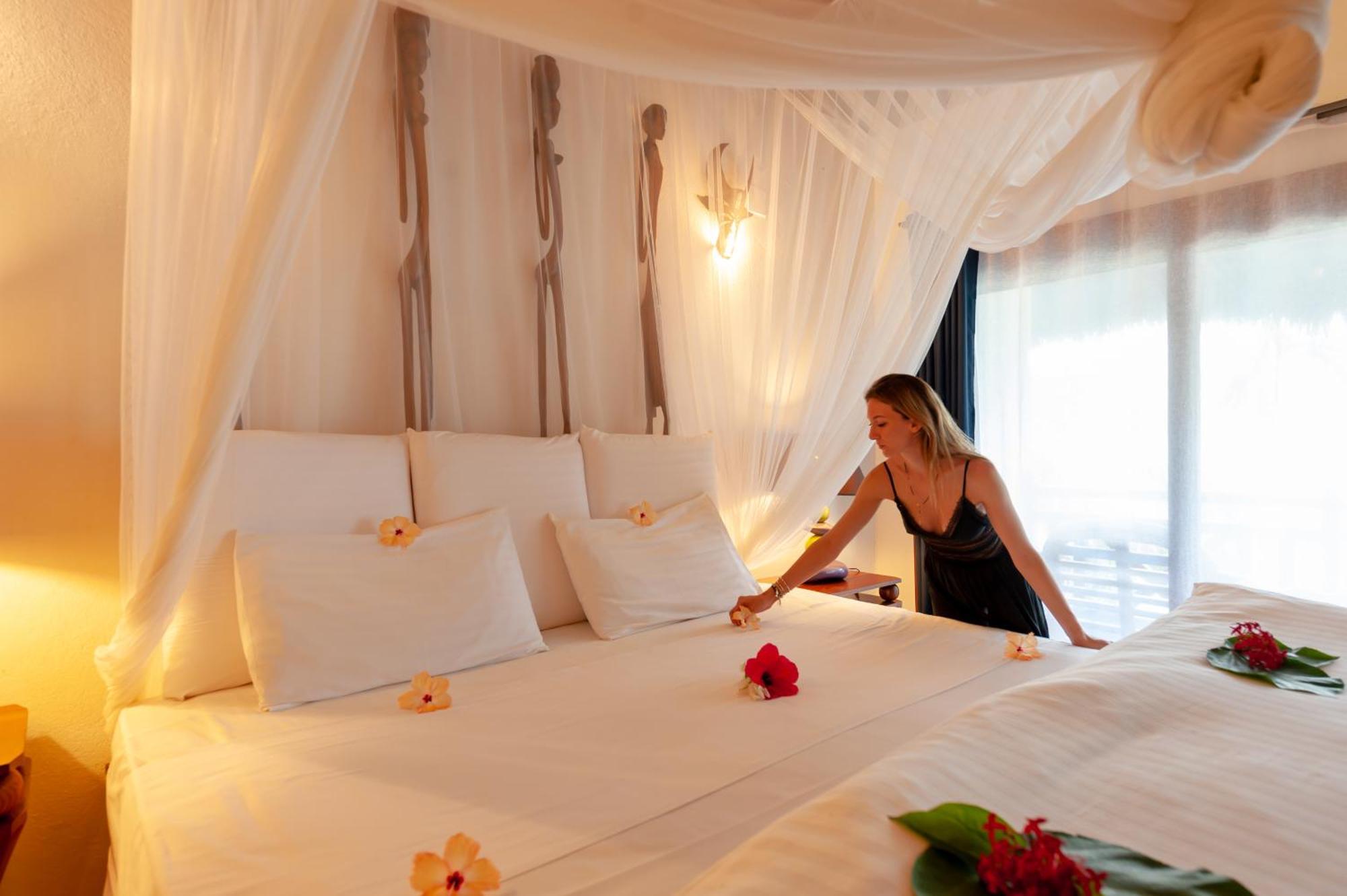 Nosy Be Hotel & Spa Ambondrona  Экстерьер фото