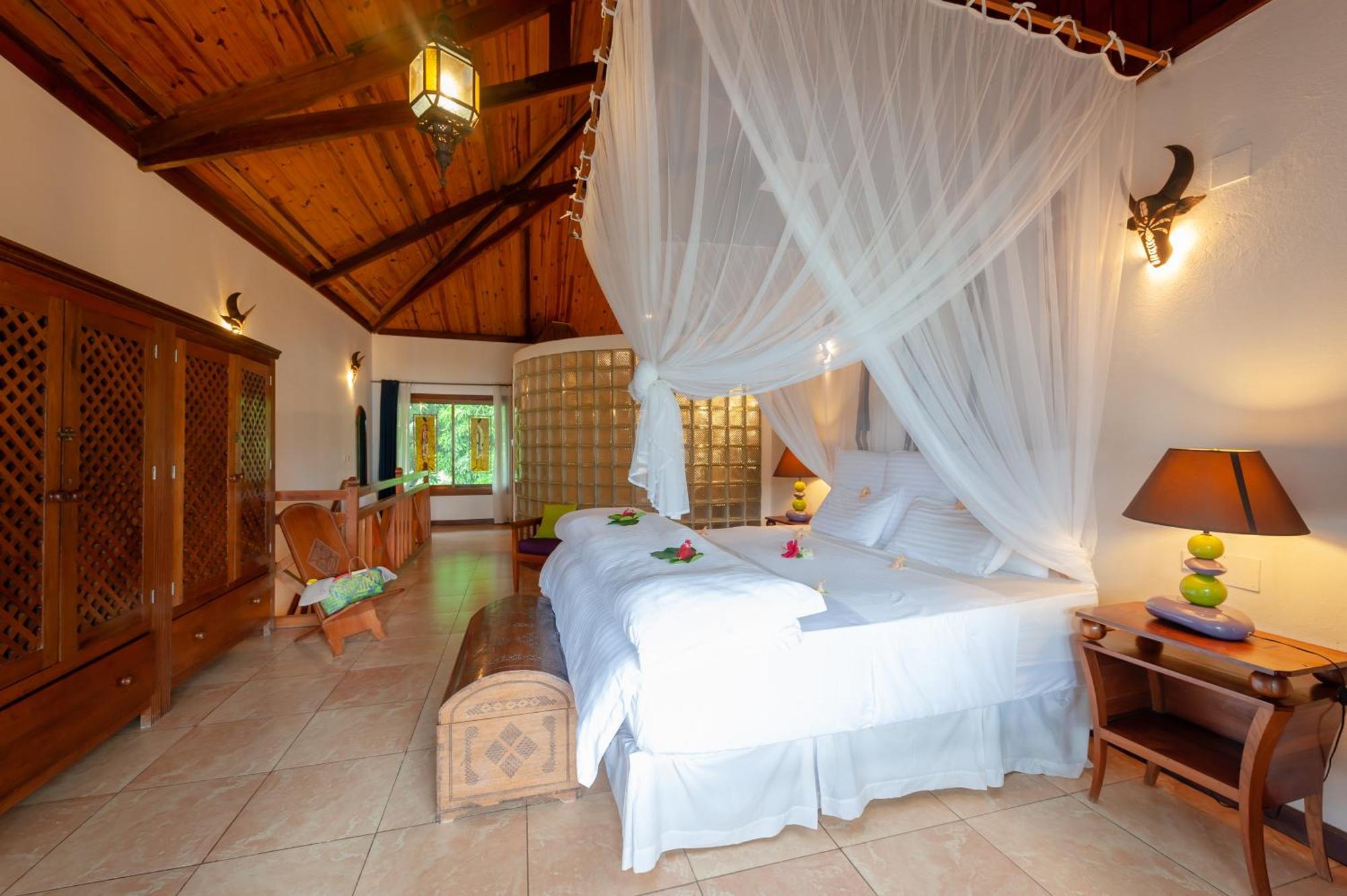 Nosy Be Hotel & Spa Ambondrona  Экстерьер фото