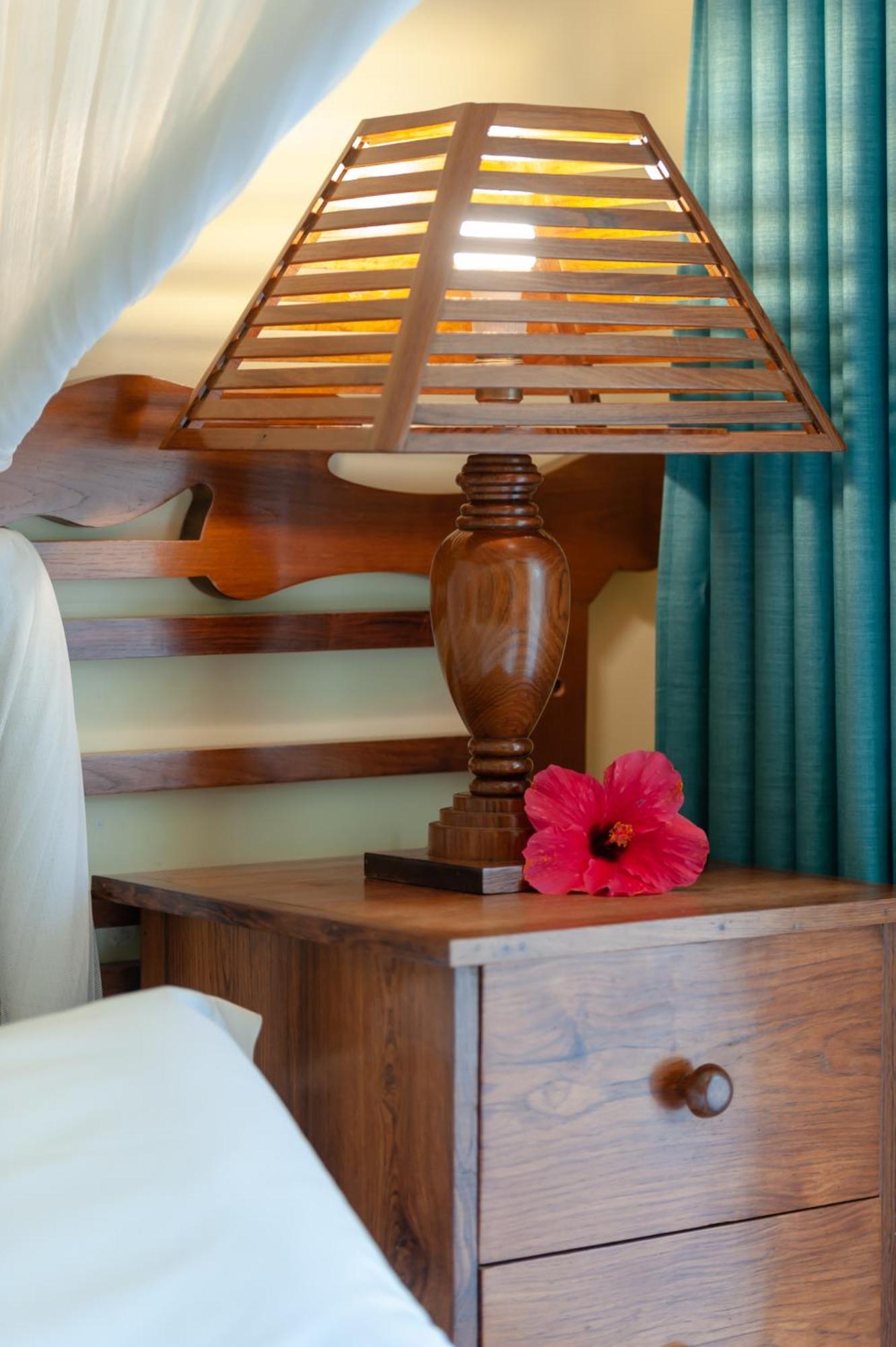 Nosy Be Hotel & Spa Ambondrona  Экстерьер фото