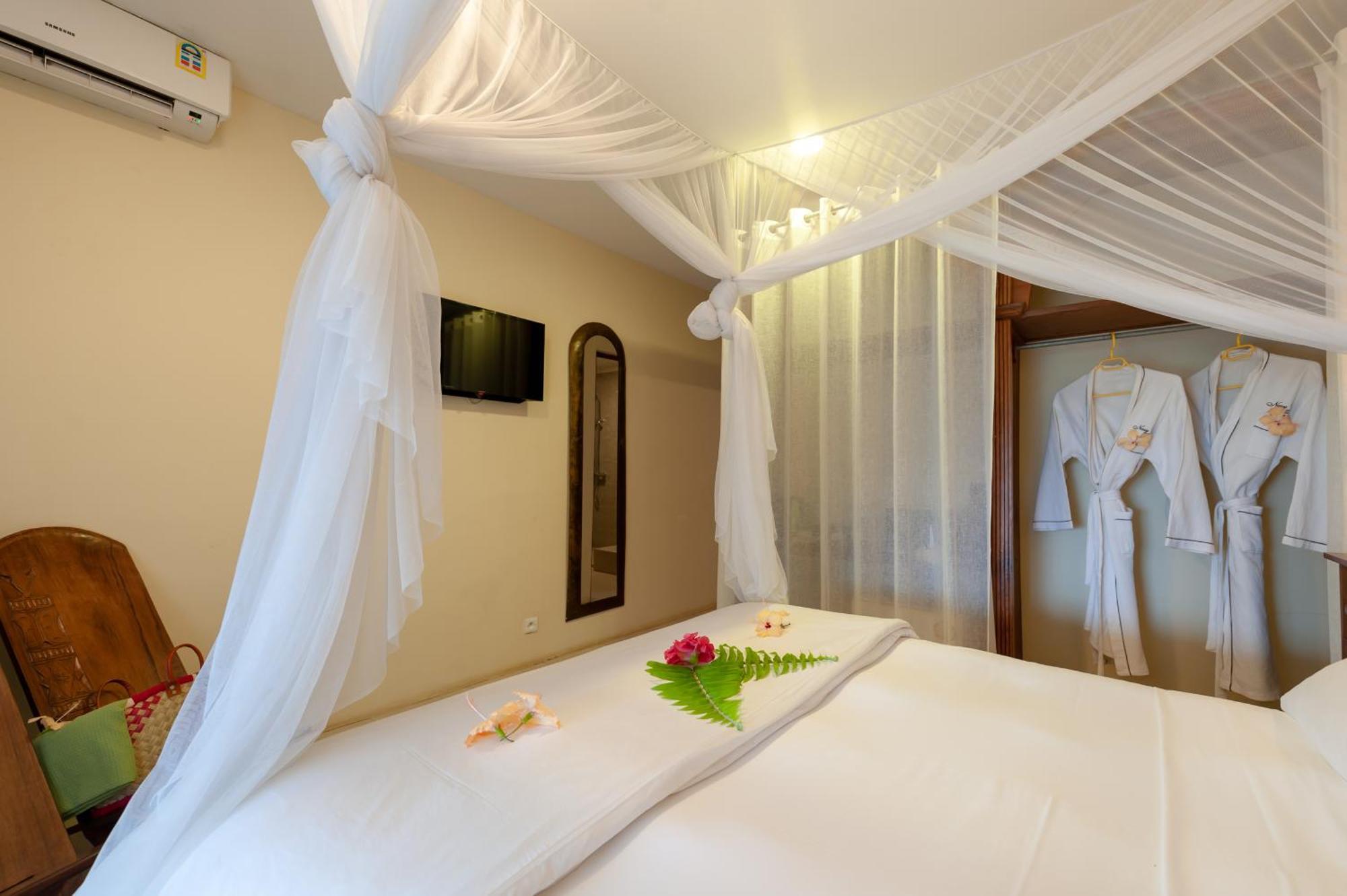 Nosy Be Hotel & Spa Ambondrona  Экстерьер фото